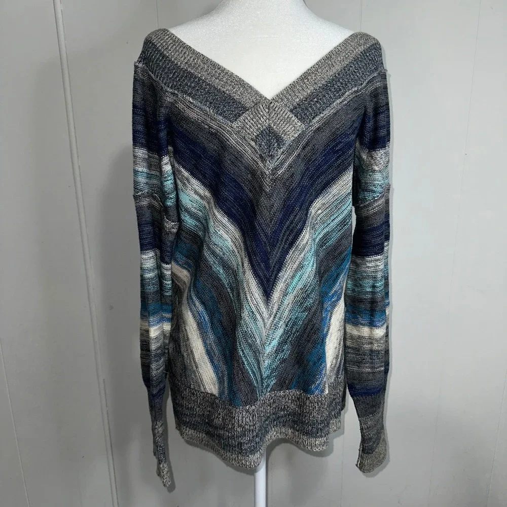 Free People Gray and Blue Stripe V‎ Neck Off Shoulder Sweater Knit Size S